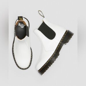 Dr. Martens 2976 Yellow Stitch Smooth Leather Chelsea Boots Size Women 9 White